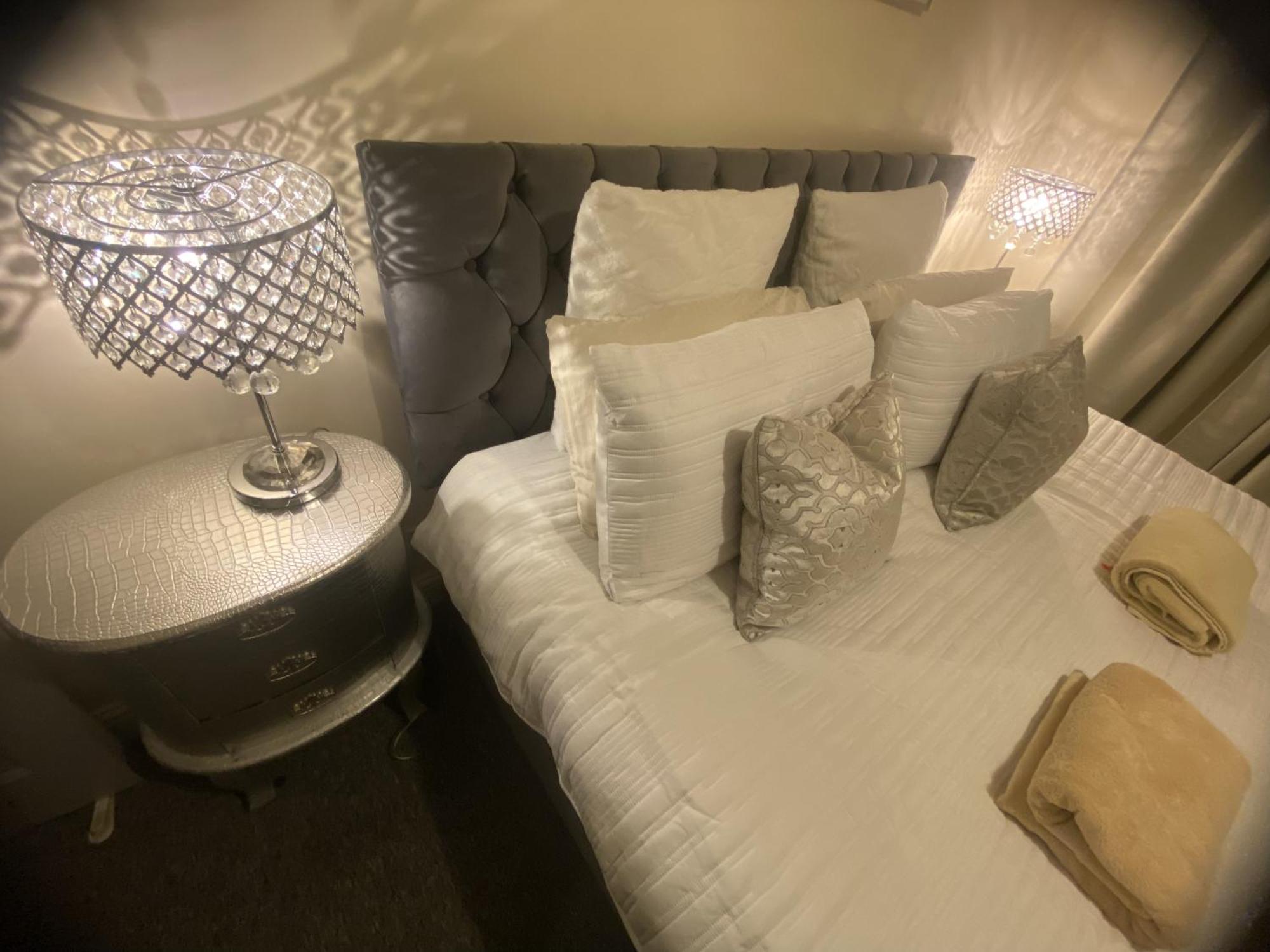 Appartamento & Cosy In The Heart Of Stokes Croft Bristol